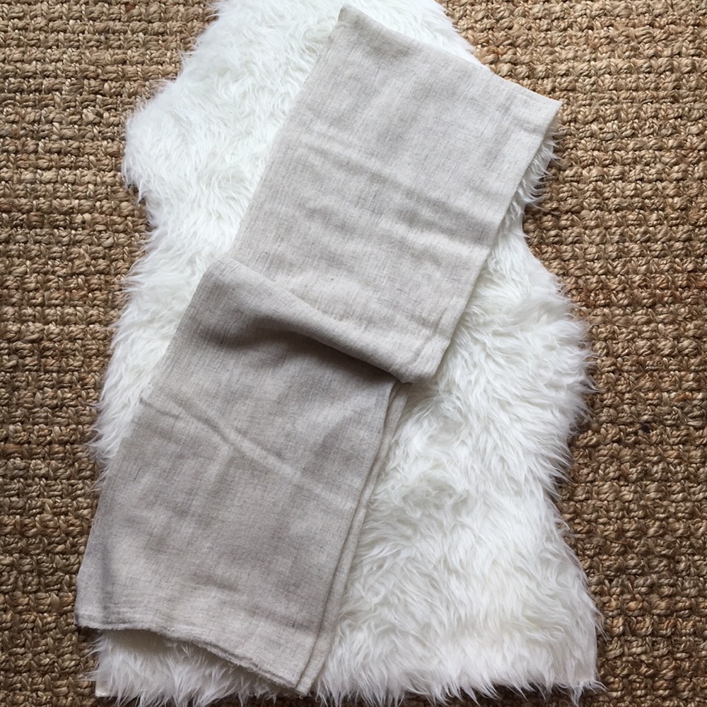 NWOT Cashmere Scarf